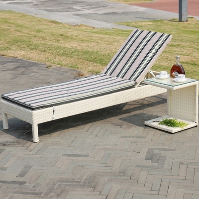 Het openlucht van het de Lanterfanterbed van de Vrije tijds Rieten Zon Zwembad van de Rotanchaise lounge chair for beach